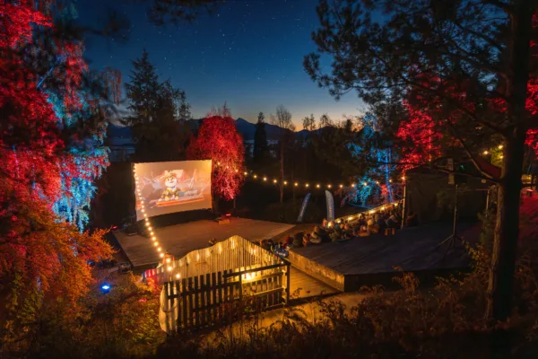Utekino i Reknesparken Utekino i Reknesparken